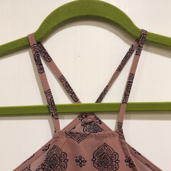 ❌SOLD❌Forever 21 pale pink flowy crop top - Picture 3 of 4